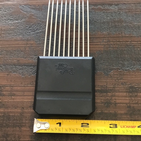 The Pampered Chef Hold N Slice Holder - Picture 5 of 7